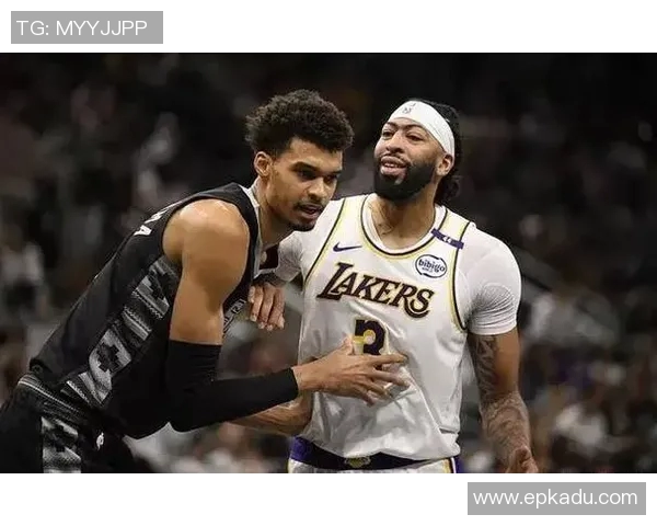 2018年5月2日勇士与鹈鹕激战成名的季后赛精彩回顾